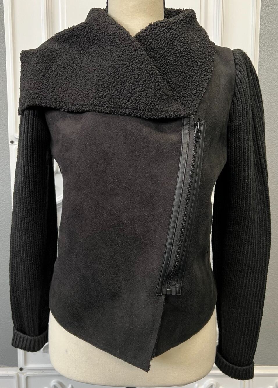 Kendall + Kylie Black Faux Suede Sherpa Collar Moto Jacket – Women’s XS